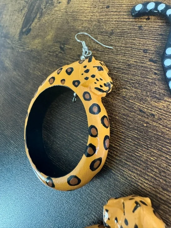 Cat & Leopard Funky Earring Bundle - Picture 5 of 11